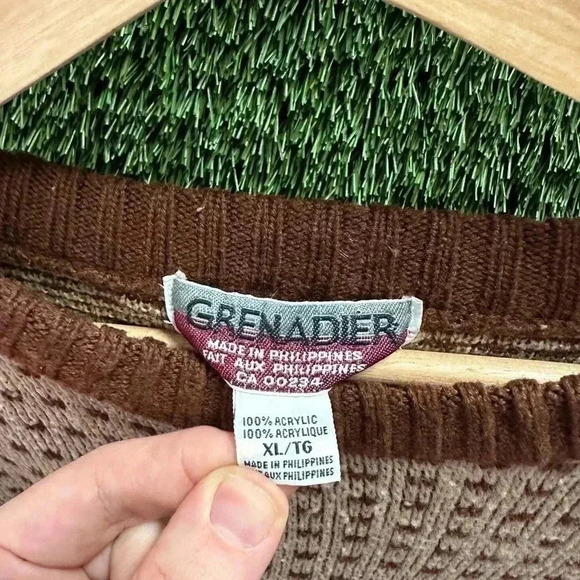 Vintage Grenadier  Checkered Brown Sweater Size XL - Picture 3 of 6